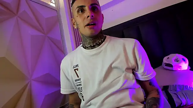 Kael_Calle webcam