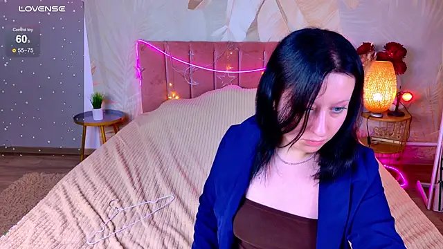 RuthHalll webcam
