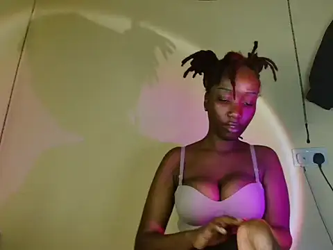Sexyie_Goddes webcam