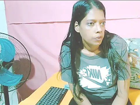 IndianSexyFoxy webcam