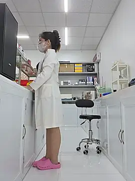 HinaLovely webcam