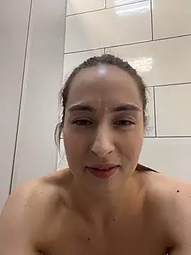 holly play