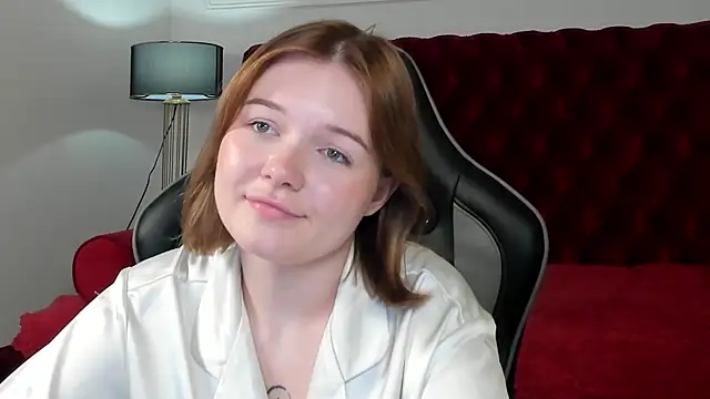 ElinaVale webcam