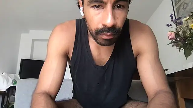 Lucascacaca webcam