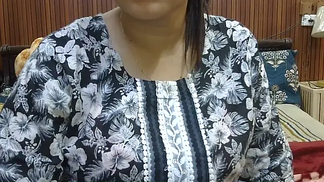 Hot_anshika120 webcam