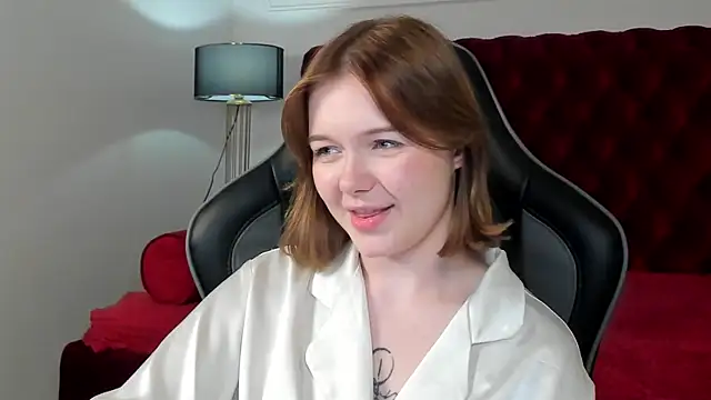 ElinaVale webcam