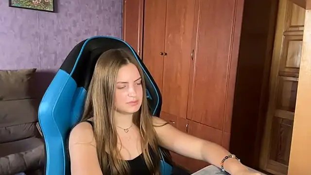 SilkSinner_ webcam