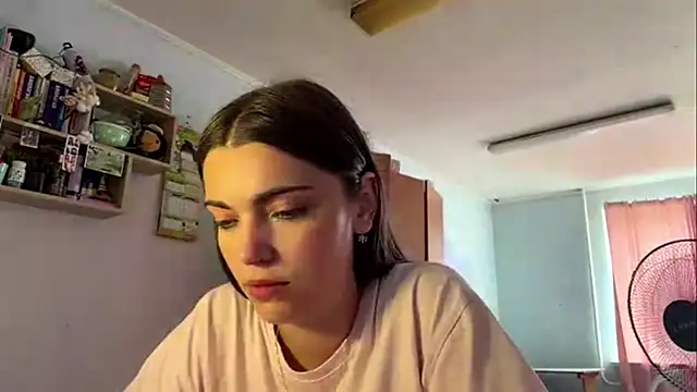 Ameliamali webcam