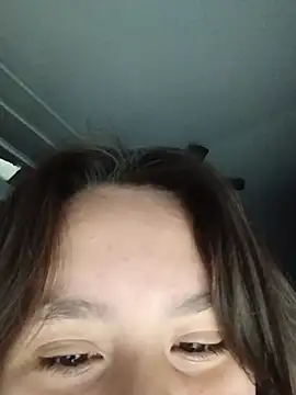 secretgirl2U webcam