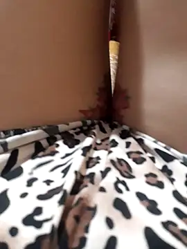 -Tara-a live sex cam