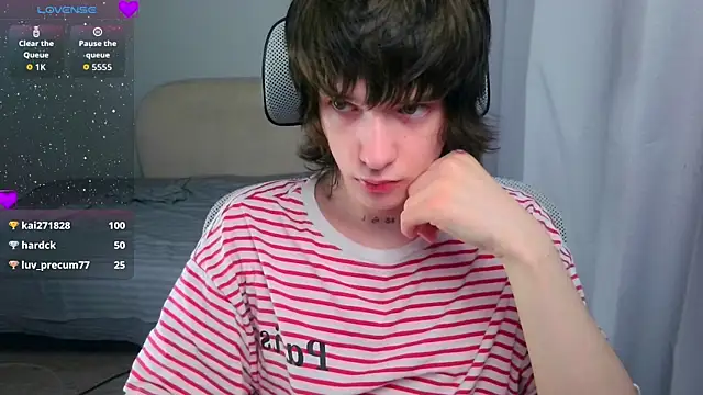 leonboykisser - LeonBoykisser's free webcam - UK Sex Cams