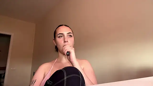 LillyPresti webcam