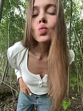 nicole111 webcam