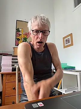 SexyLeon8 webcam