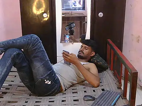 HotXKrish webcam