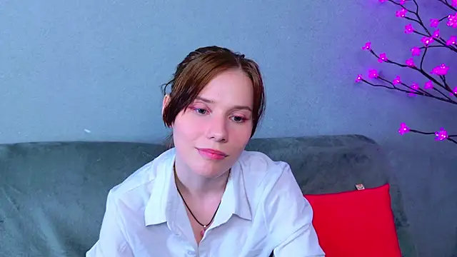 CleoBloom_ webcam