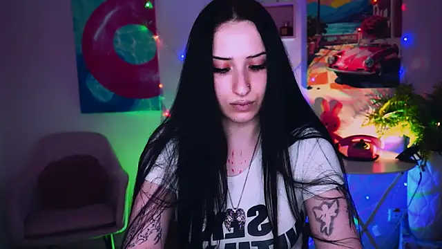 MonicaLowes webcam