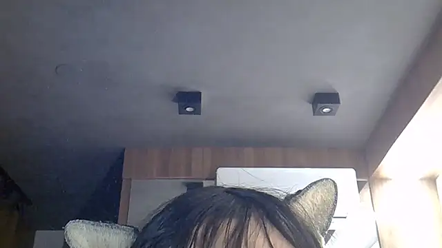 SkinnyKitten webcam