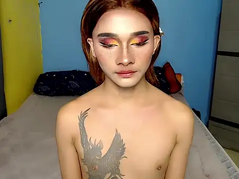 Petite_HugeCock webcam