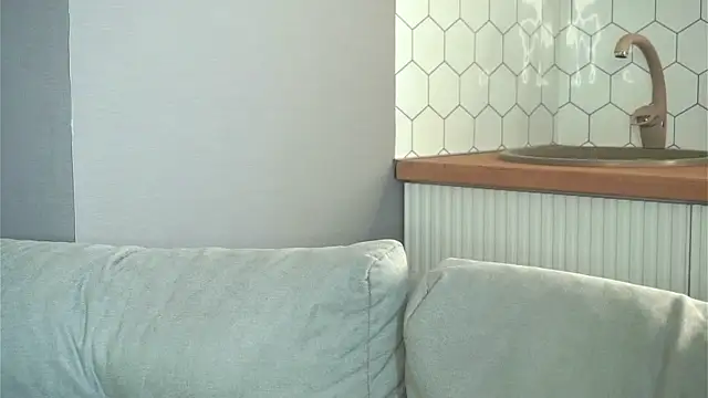 DreamersLuna webcam