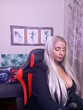 lareinecleo's live room