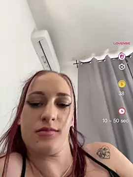 Roxyfoxyyy webcam