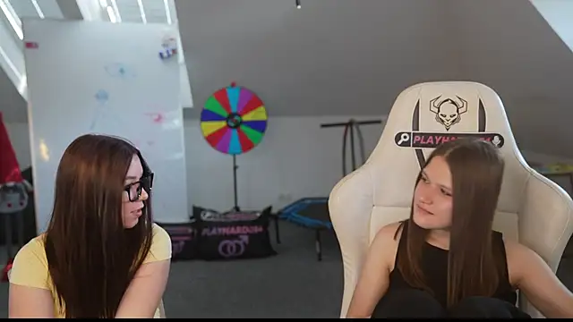 Monika_kiss054 webcam