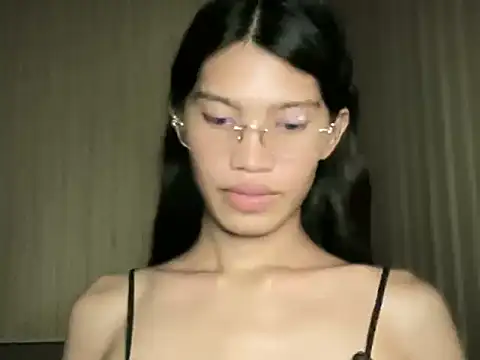 Yourgoddess_jayve webcam