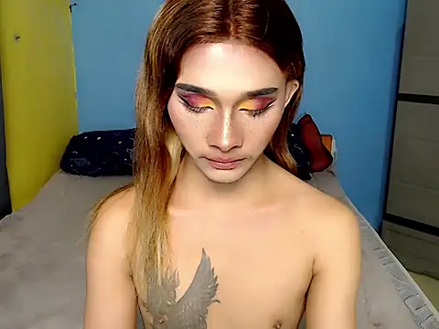 Petite_HugeCock