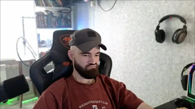 _Serious_Man webcam