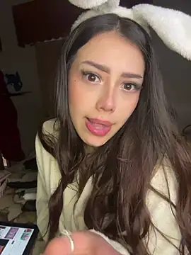 AshleyWinslow webcam