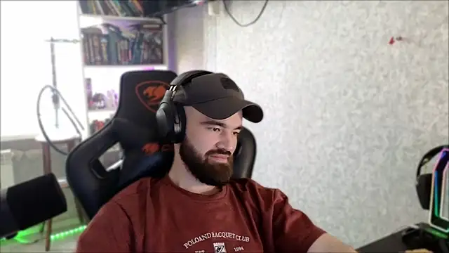 _Serious_Man webcam