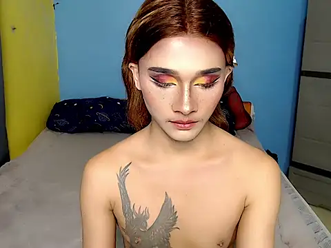 Petite_HugeCock webcam