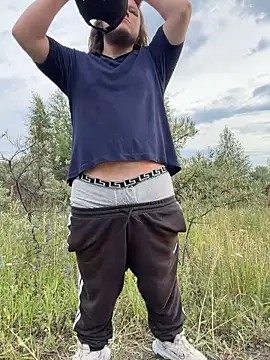 desiredude9's live cam