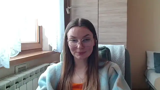 LooveELLYx webcam