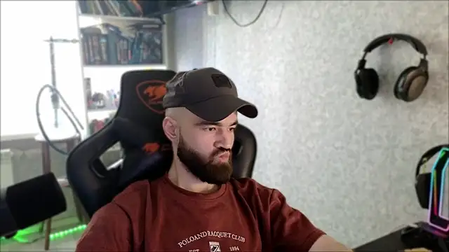 _Serious_Man webcam