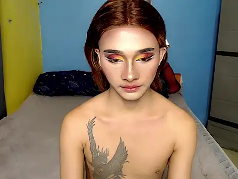 Petite_HugeCock webcam