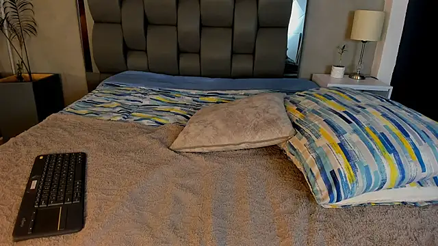 Charlie___Musk webcam
