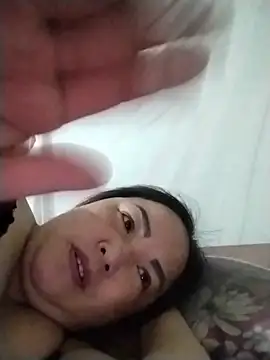 Naaya8109 webcam