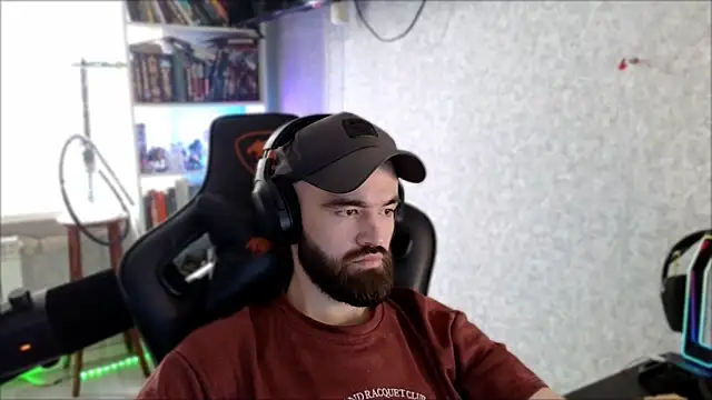 _Serious_Man webcam