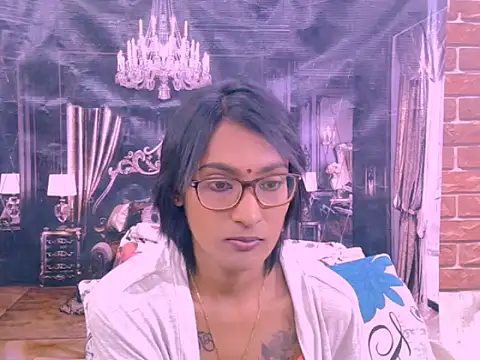 IndianRebel4u2Luv webcam