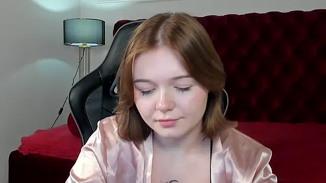 ElinaVale webcam