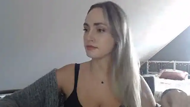 ScarlettSensitive webcam
