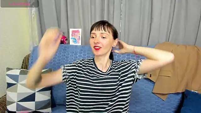 TayanaJons webcam