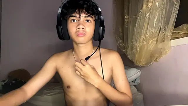 liam_alttwink webcam