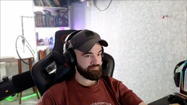 _Serious_Man webcam