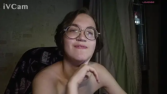 Alessa_Kiss webcam