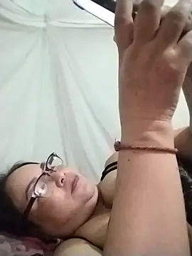 Naaya8109 webcam