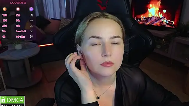 Mira_Mermayd webcam