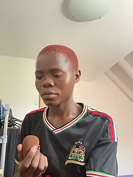 petiteebony_81 webcam